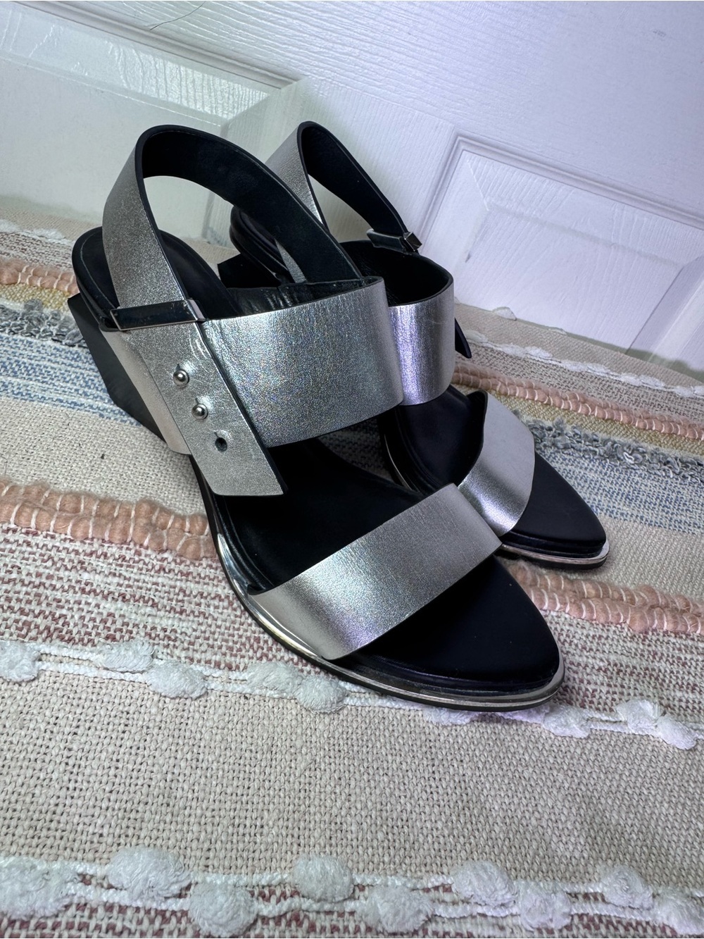 United Nude Silver Metallic Slingback Wedge Sandals
